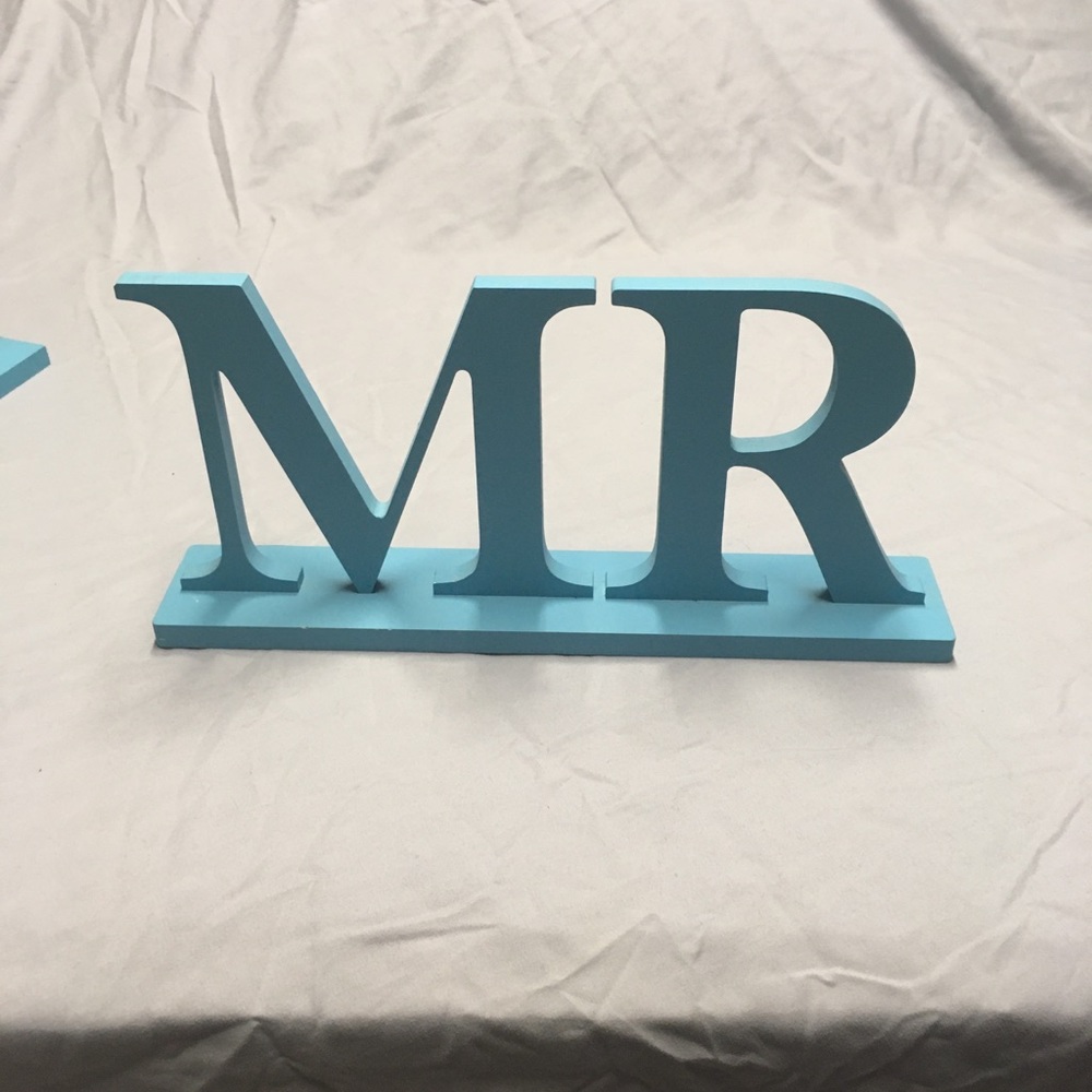 Mr & Mrs decor - Picture 2 of 4